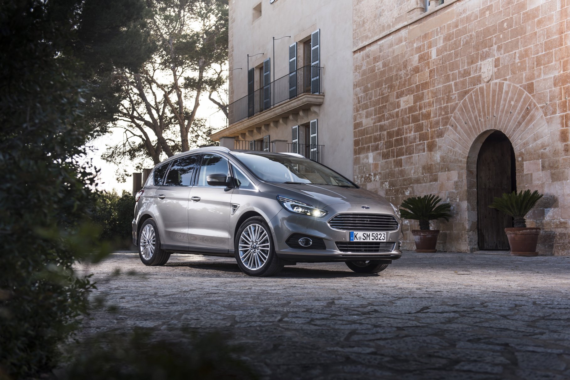 2015 FORD S-MAX �ZEL RES�MLER�