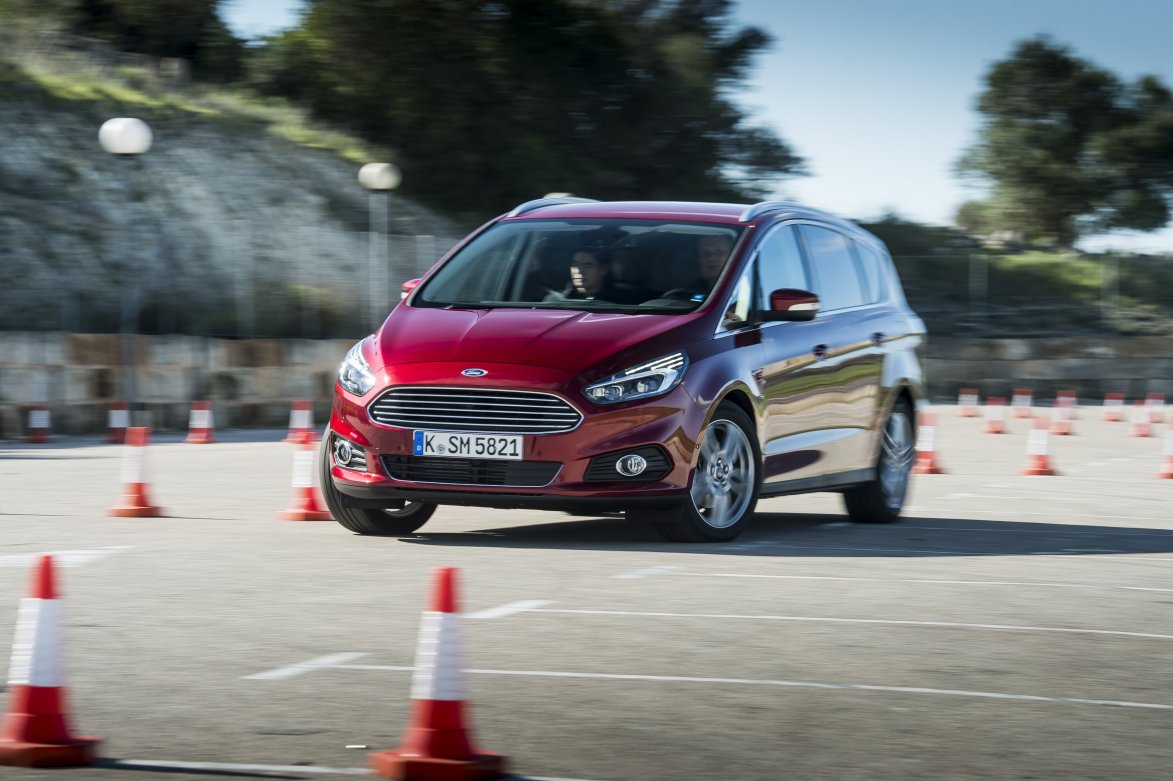 2015 FORD S-MAX �ZEL RES�MLER�