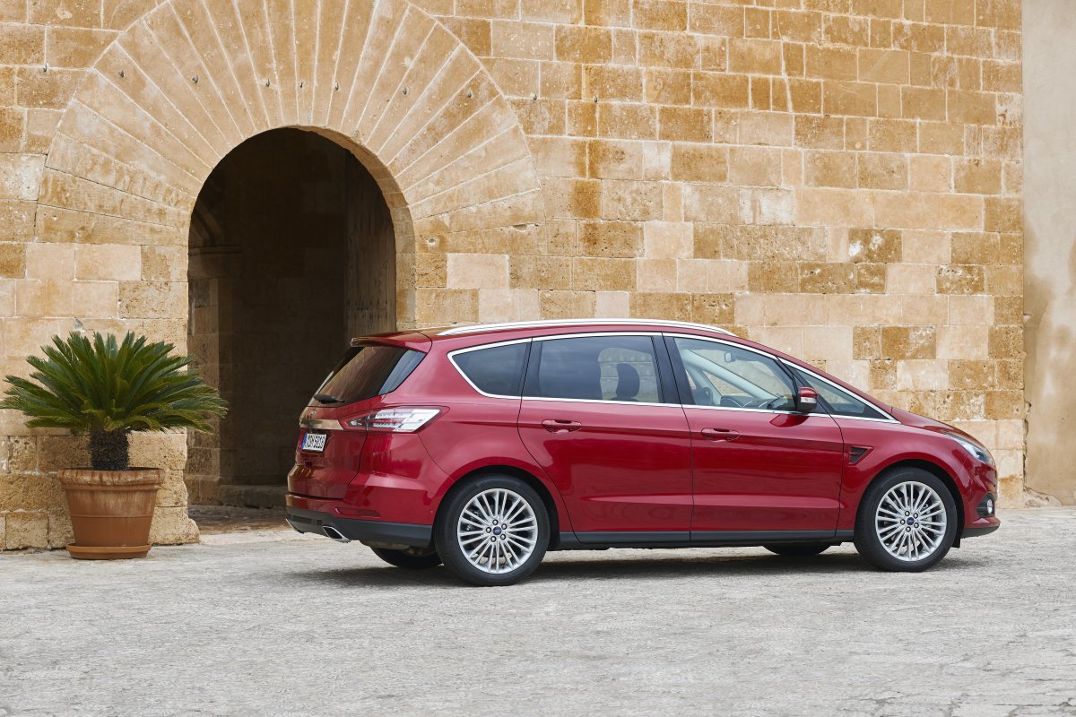 2015 FORD S-MAX �ZEL RES�MLER�