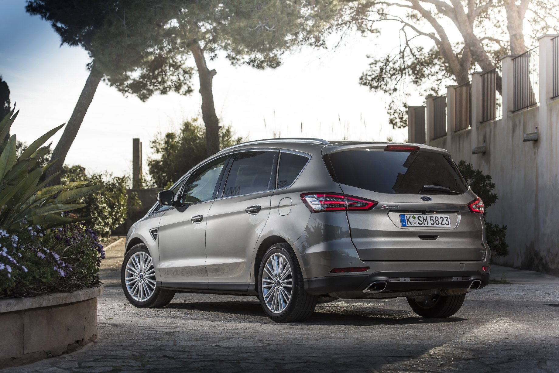 2015 FORD S-MAX �ZEL RES�MLER�