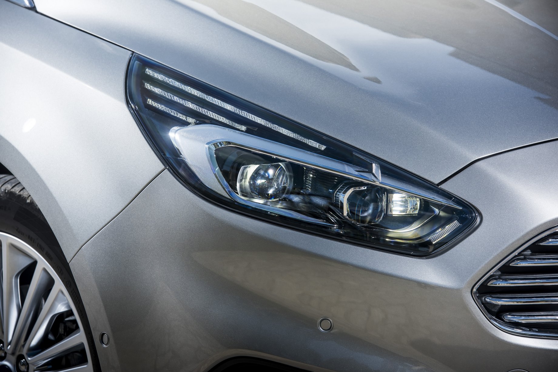 2015 FORD S-MAX �ZEL RES�MLER�