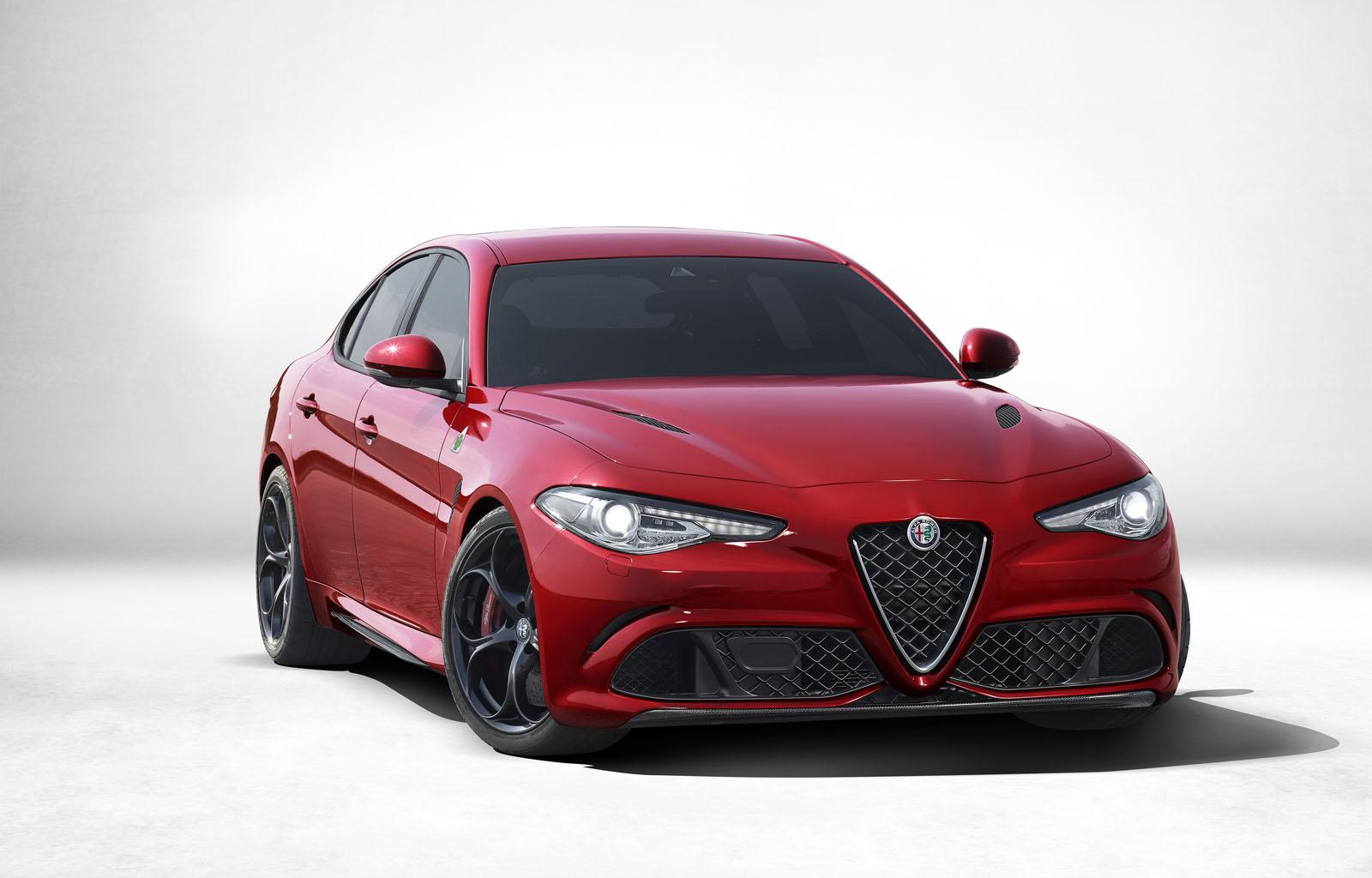 YEN� ALFA ROMEO G�UL�A �LK RES�M GALER�S�