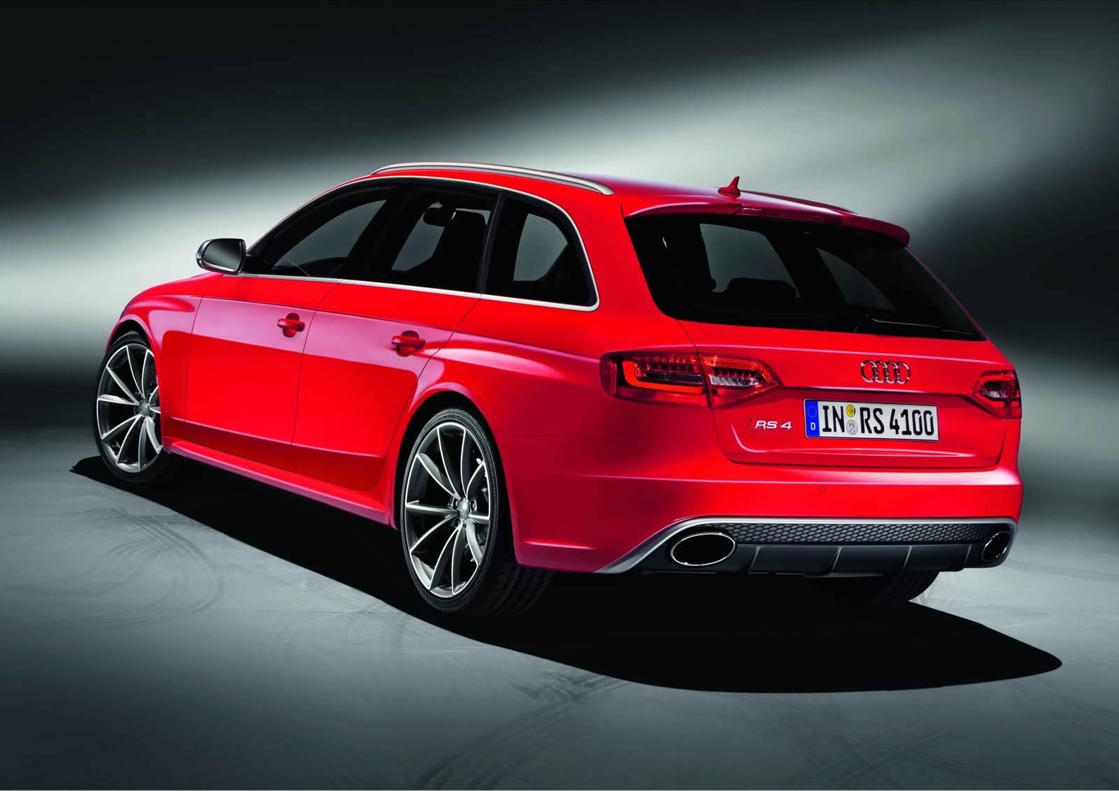 AUD RS4 AVANT GALER