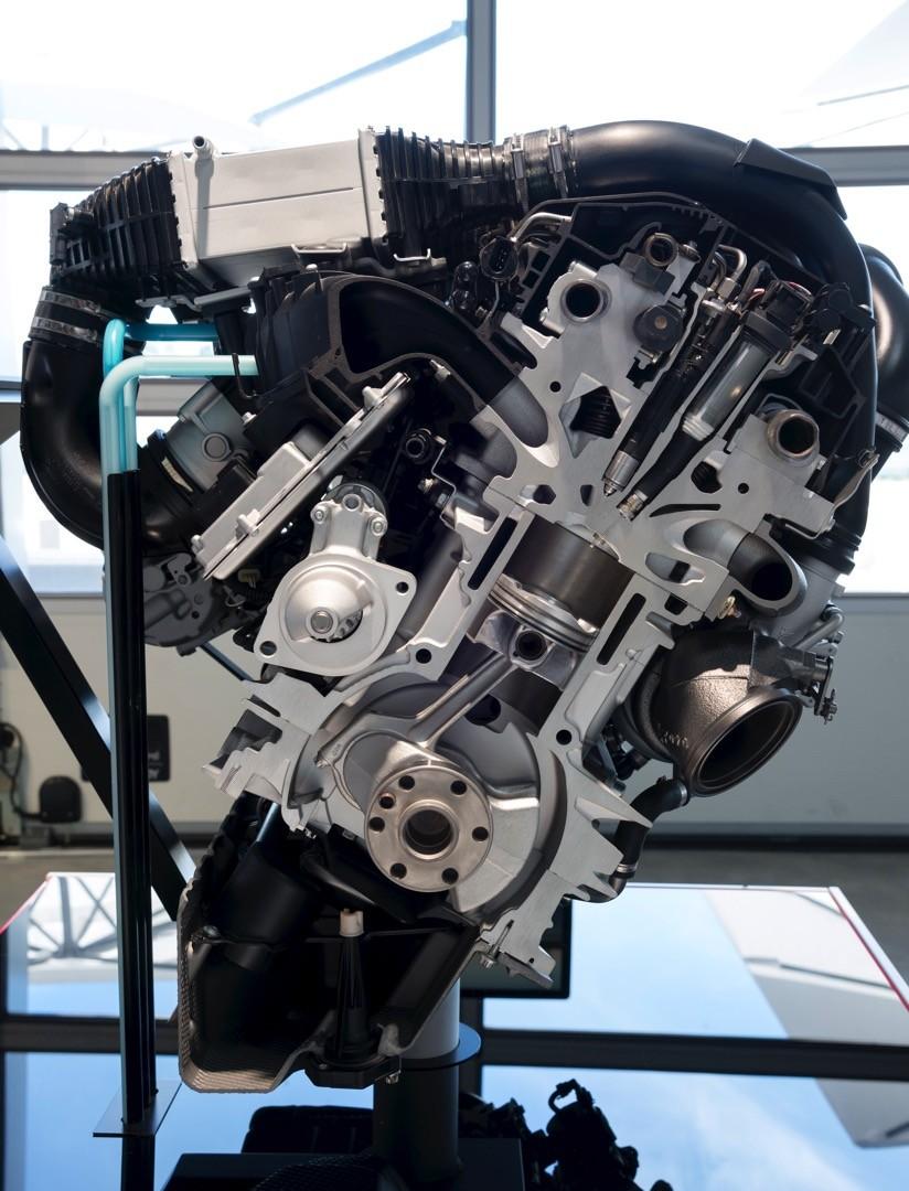 BMW D�REKT SU ENJEKSY�ON S�STEML� 1.5 BENZ�NL� MOTOR RES�M GALER�S�