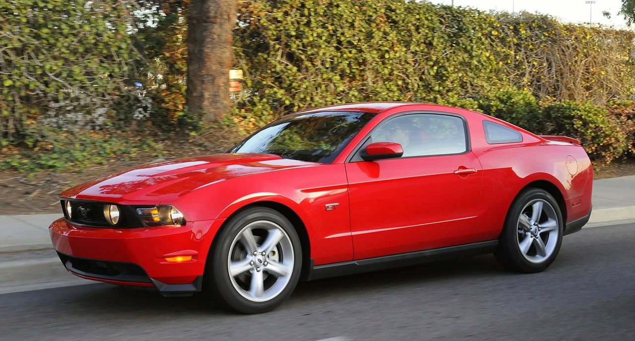 FORD MUSTANG (2010) GALER
