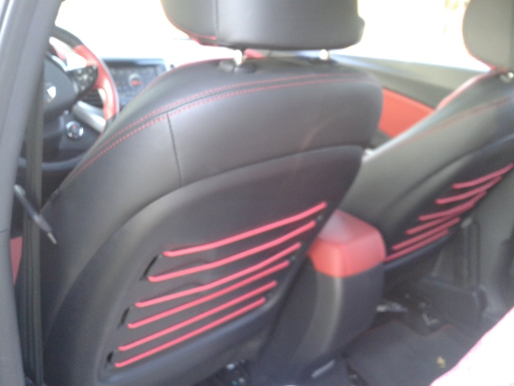 SSANGYONG T�VOL� 1.6 BENZ�N OTOMAT�K TEST RES�M GALER�S�