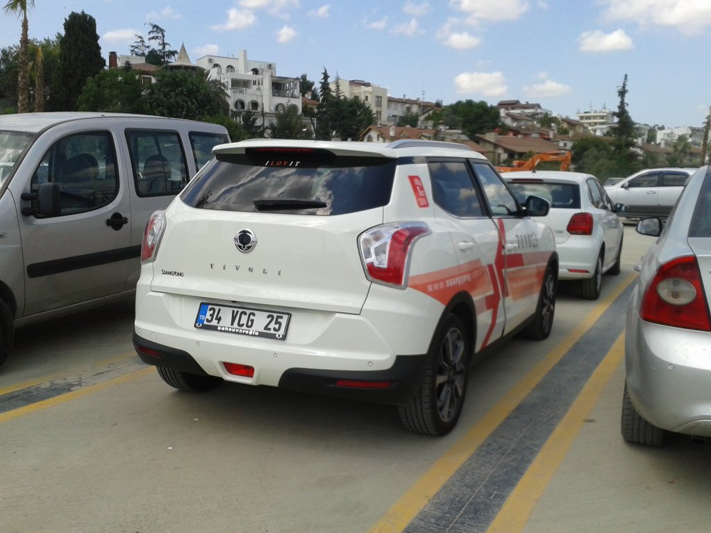 SSANGYONG T�VOL� 1.6 BENZ�N OTOMAT�K TEST RES�M GALER�S�