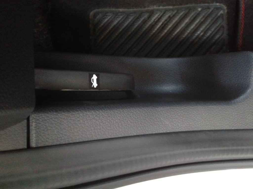 SSANGYONG T�VOL� 1.6 BENZ�N OTOMAT�K TEST RES�M GALER�S�