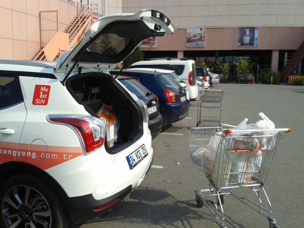 SSANGYONG T�VOL� 1.6 BENZ�N OTOMAT�K TEST RES�M GALER�S�