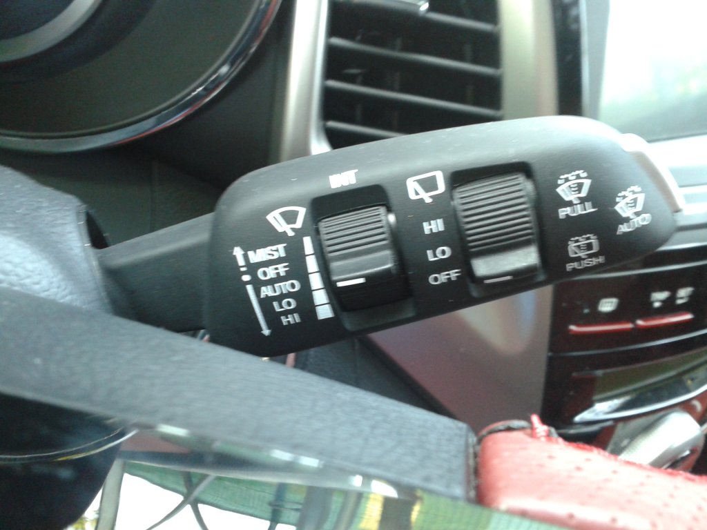 SSANGYONG T�VOL� 1.6 BENZ�N OTOMAT�K TEST RES�M GALER�S�