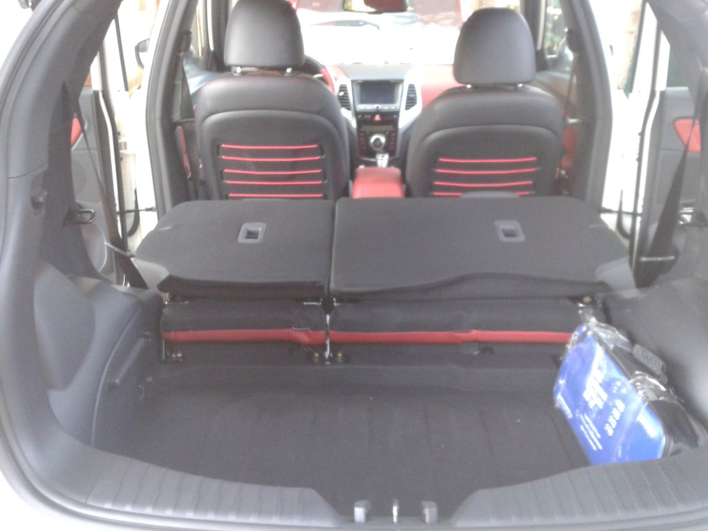 SSANGYONG T�VOL� 1.6 BENZ�N OTOMAT�K TEST RES�M GALER�S�