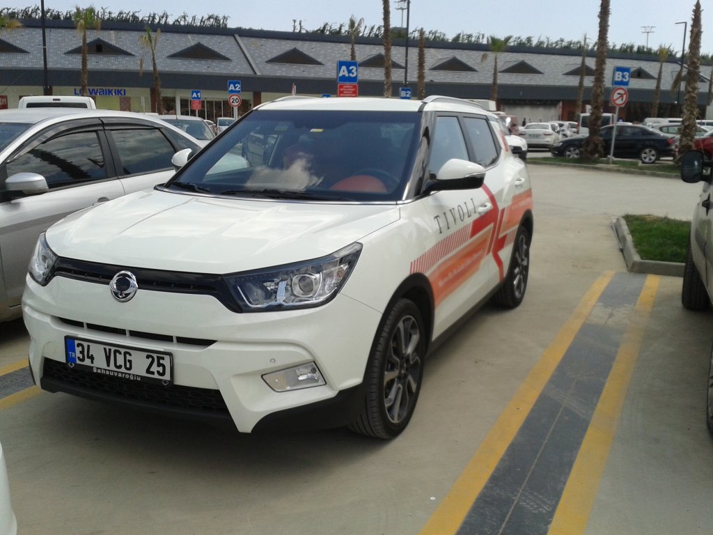 SSANGYONG T�VOL� 1.6 BENZ�N OTOMAT�K TEST RES�M GALER�S�