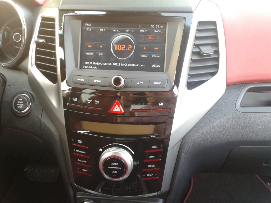 SSANGYONG T�VOL� 1.6 BENZ�N OTOMAT�K TEST RES�M GALER�S�