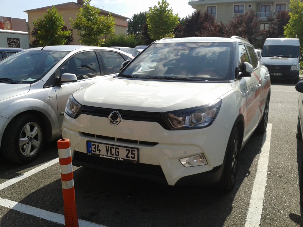 SSANGYONG T�VOL� 1.6 BENZ�N OTOMAT�K TEST RES�M GALER�S�