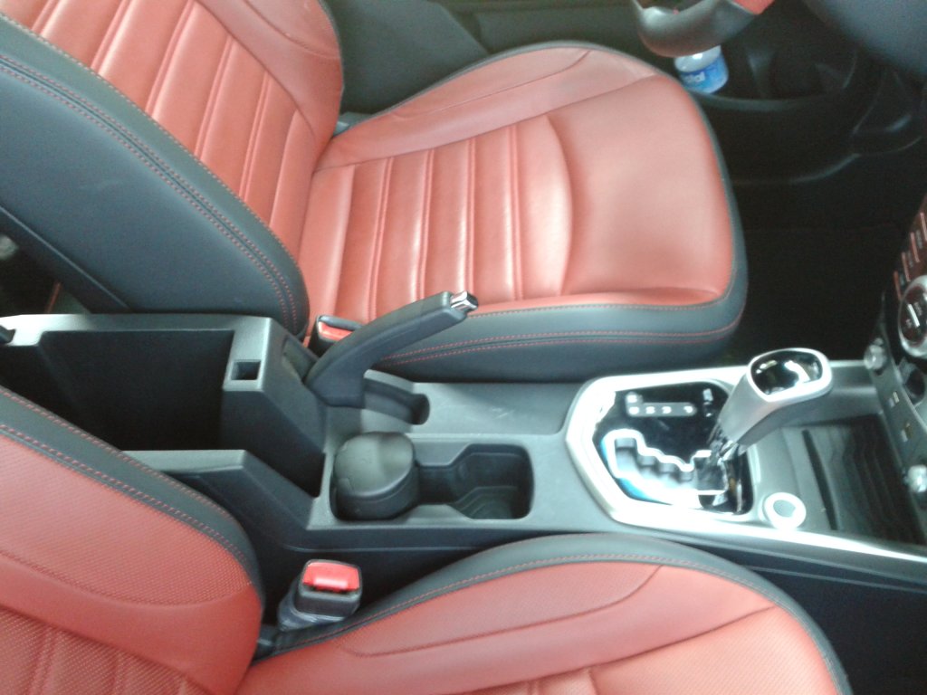 SSANGYONG T�VOL� 1.6 BENZ�N OTOMAT�K TEST RES�M GALER�S�