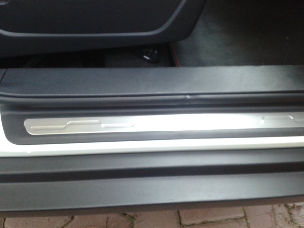 SSANGYONG T�VOL� 1.6 BENZ�N OTOMAT�K TEST RES�M GALER�S�