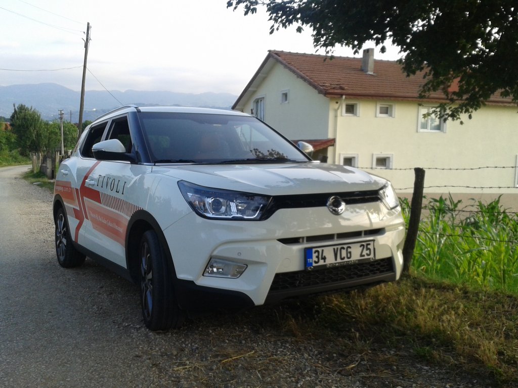 SSANGYONG T�VOL� 1.6 BENZ�N OTOMAT�K TEST RES�M GALER�S�