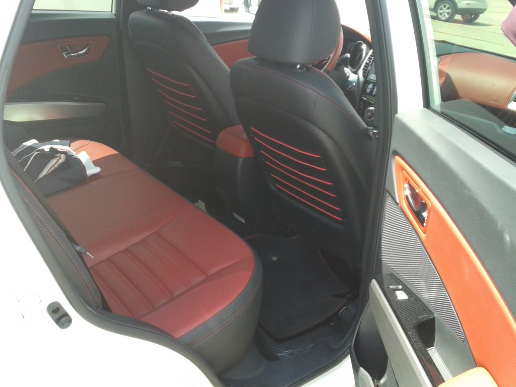 SSANGYONG T�VOL� 1.6 BENZ�N OTOMAT�K TEST RES�M GALER�S�