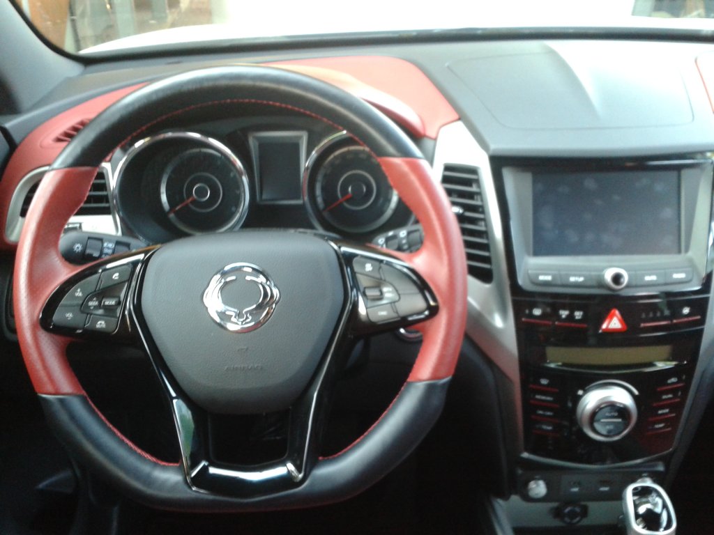 SSANGYONG T�VOL� 1.6 BENZ�N OTOMAT�K TEST RES�M GALER�S�