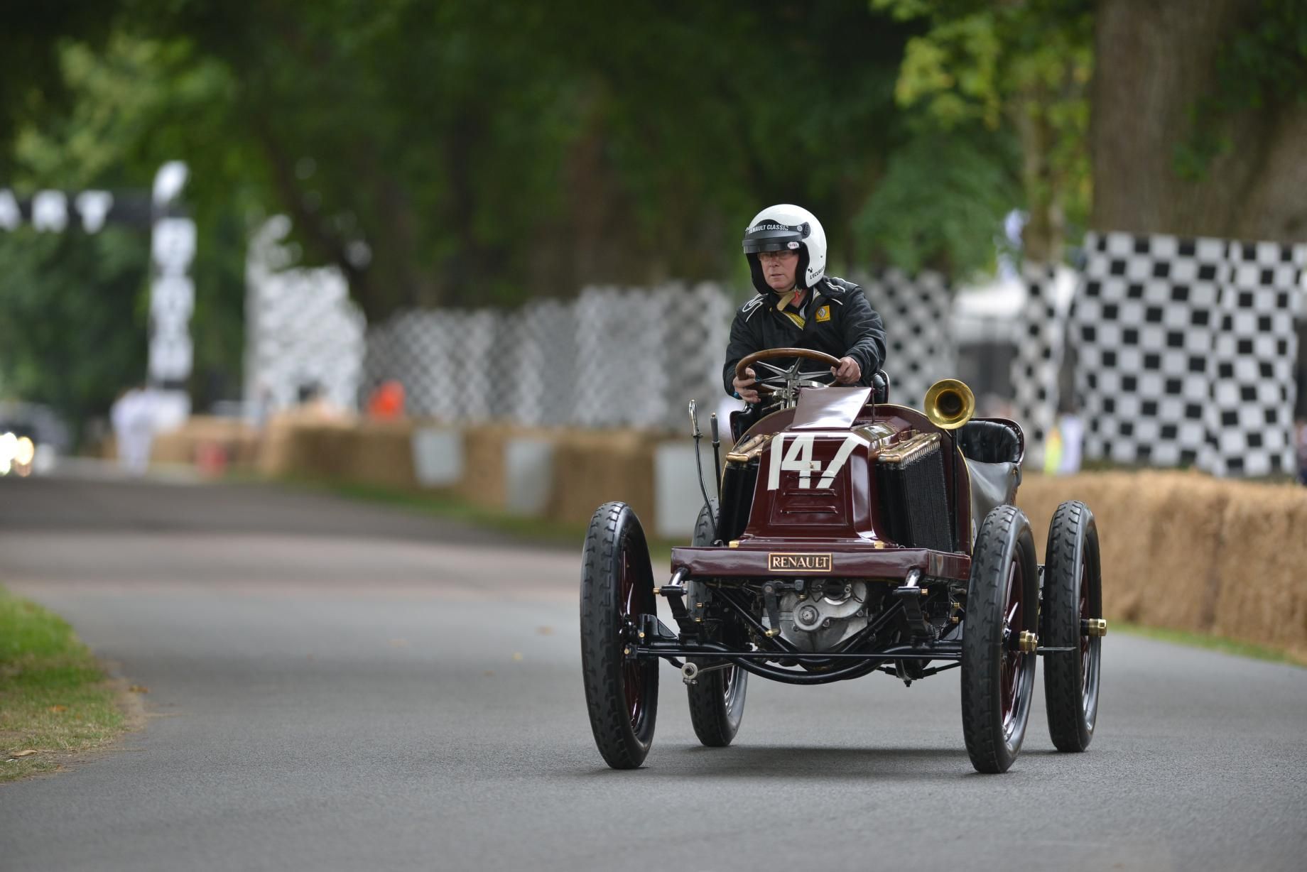 RENAULT SPORT MODELLER GOODWOOD GALER