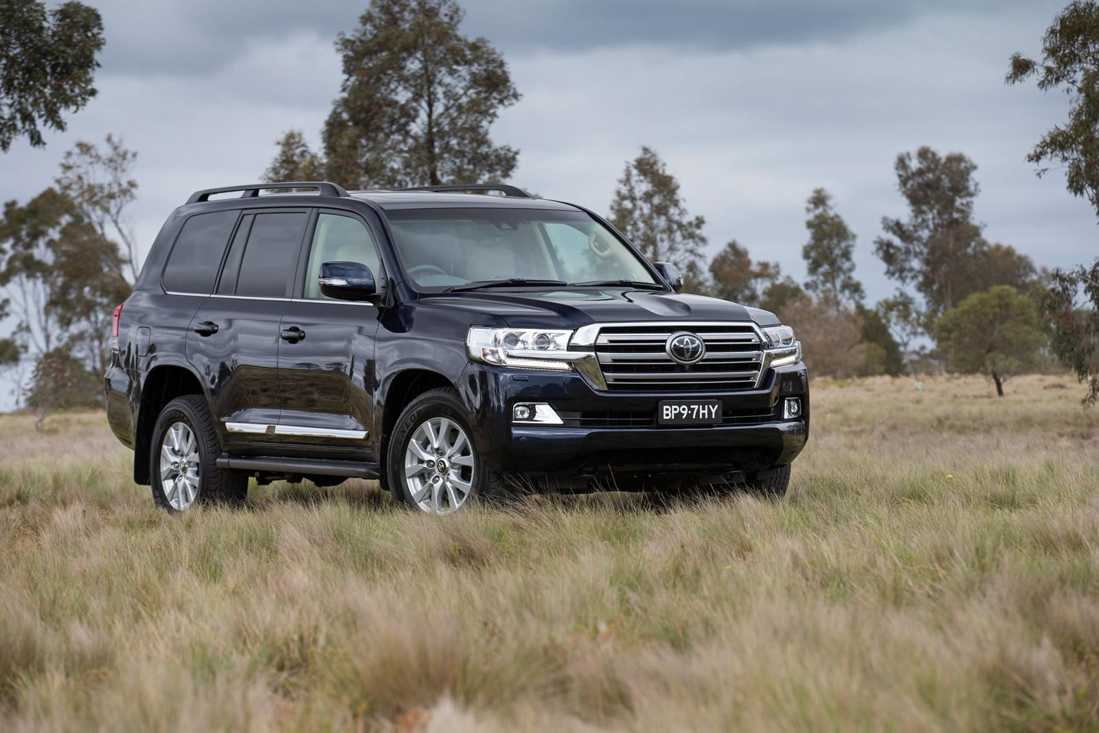 2016 Toyota Land Cruiser Resim Galerisi