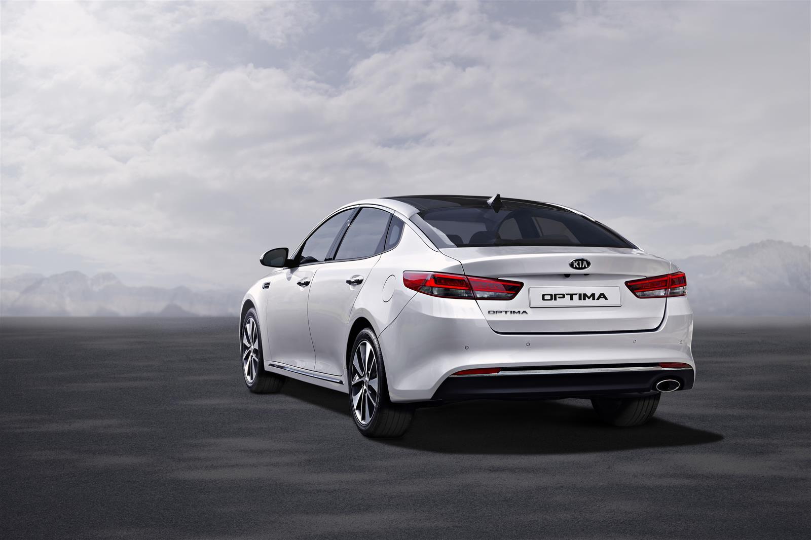2016 Kia Optima Avrupa Versiyonu ilk resim galerisi