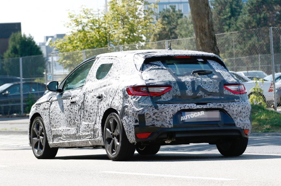 YEN� 2016 MEGANE HAF�F KAMUFLAJLI RES�M GALER�S�