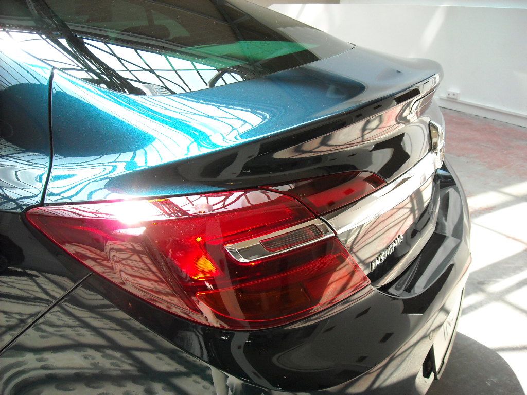 YEN MAKYAJLI OPEL NSGNA DI GRNM RESMLER