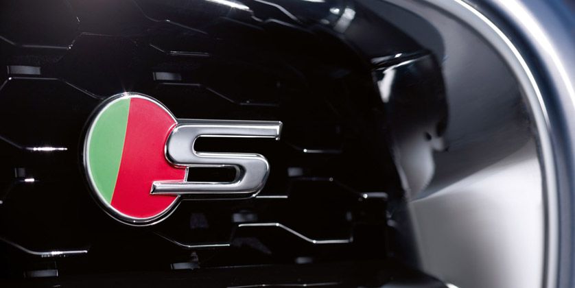 YEN JAGUAR F-TYPE TRKYE'DE RESM GALERS