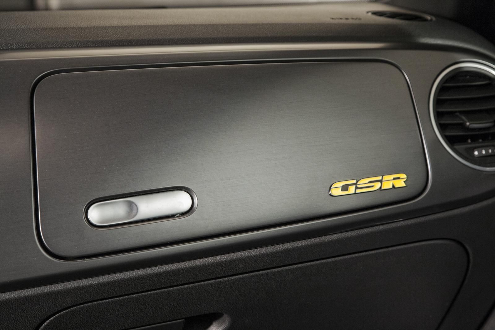 VOLKSWAGEN BEETLE GSR LMTED EDTON GALER