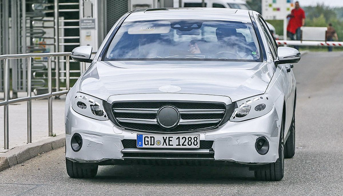 2016 MERCEDES E SER�S� HAF�F KAMUFLAJLI RES�M GALER�S�