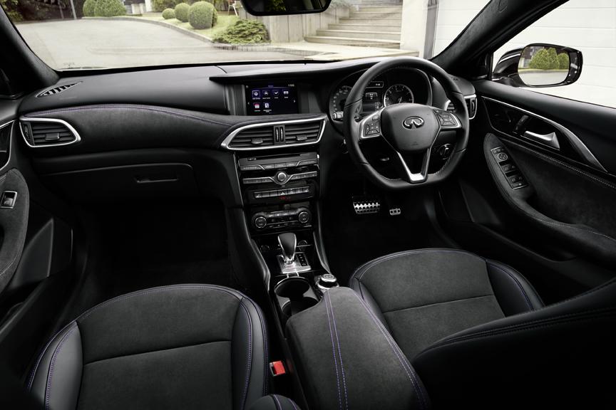 2016 Infiniti Q30 Resim Galerisi