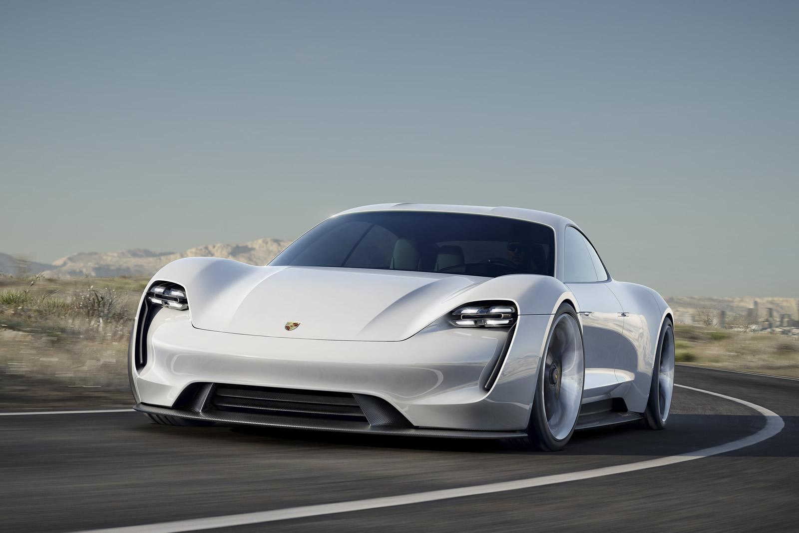 Porsche Mission E concept resim galerisi