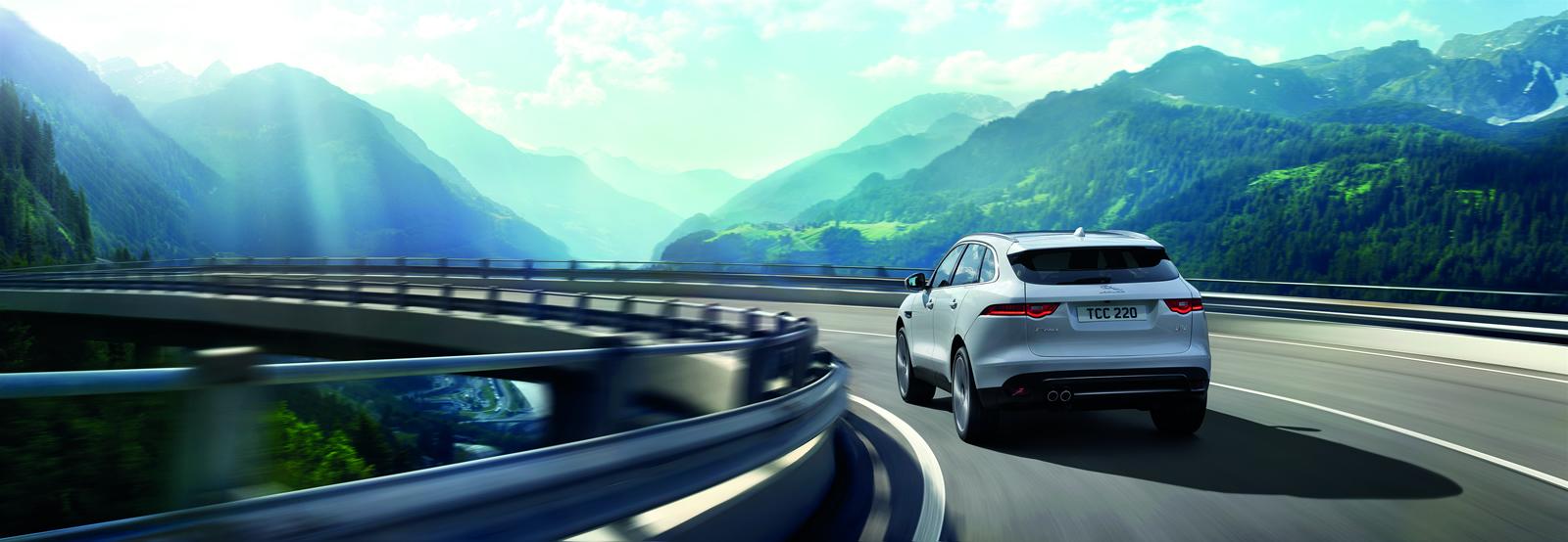 2016 Jaguar F-PACE resim galerisi