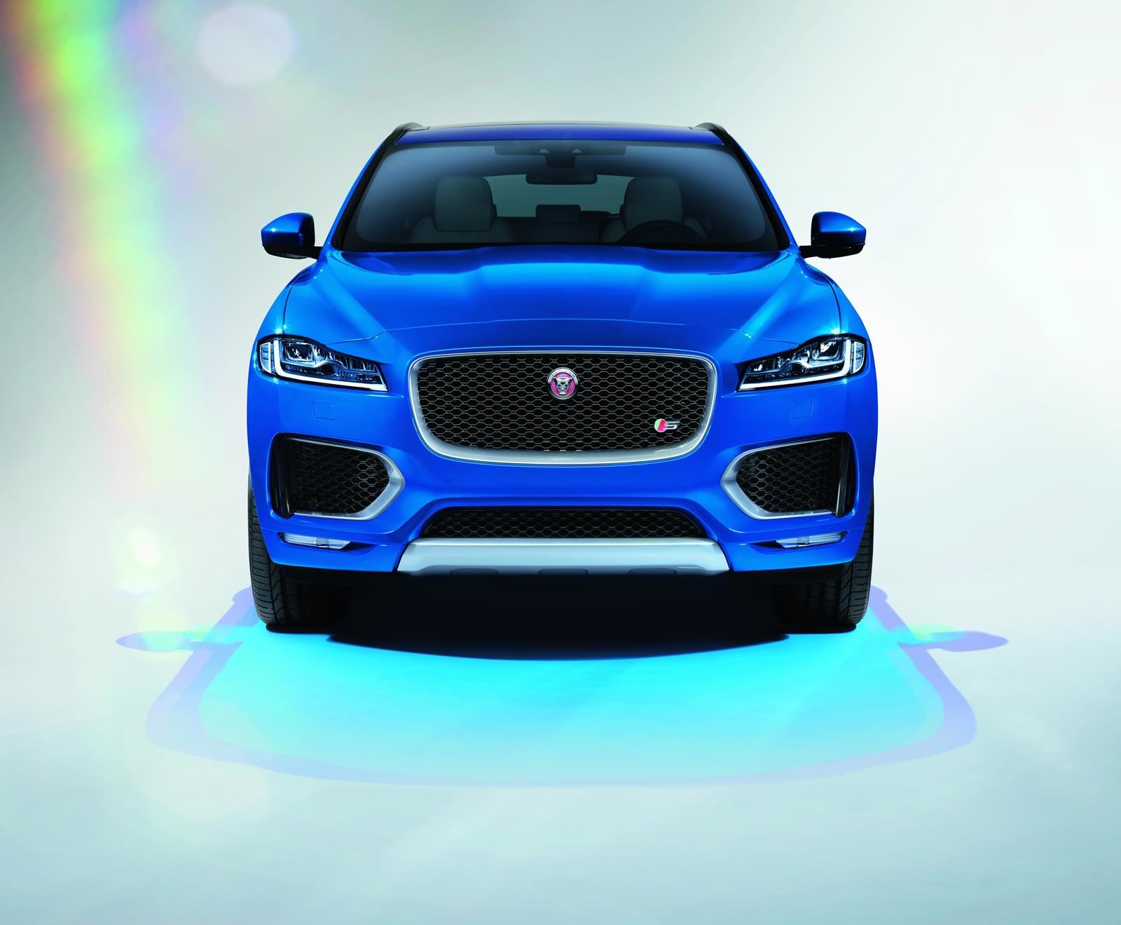 2016 Jaguar F-PACE resim galerisi