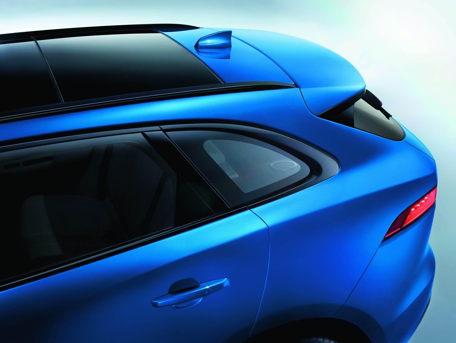 2016 Jaguar F-PACE resim galerisi