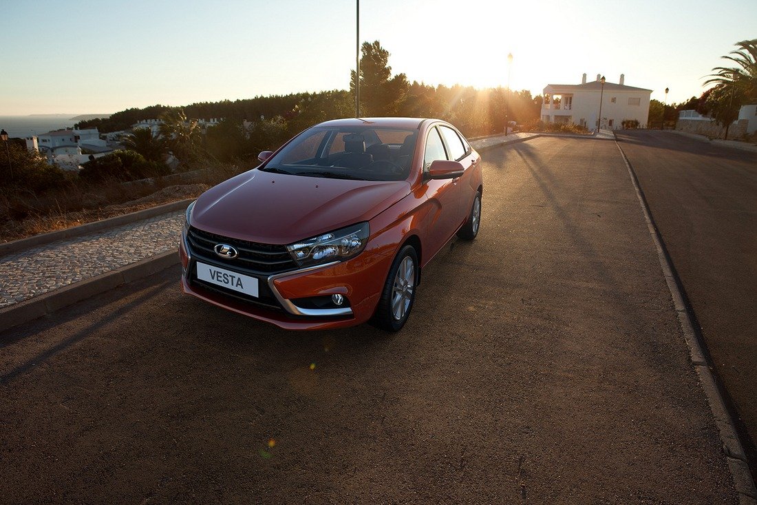 2016 Lada Vesta Detayl� Resim Galerisi