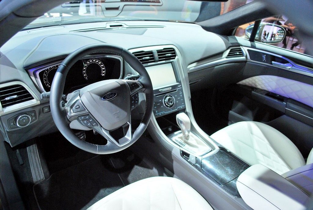 YEN FORD MONDEO VGNALE KONSEPT FRANKFURT LANSMAN RESM GALERS