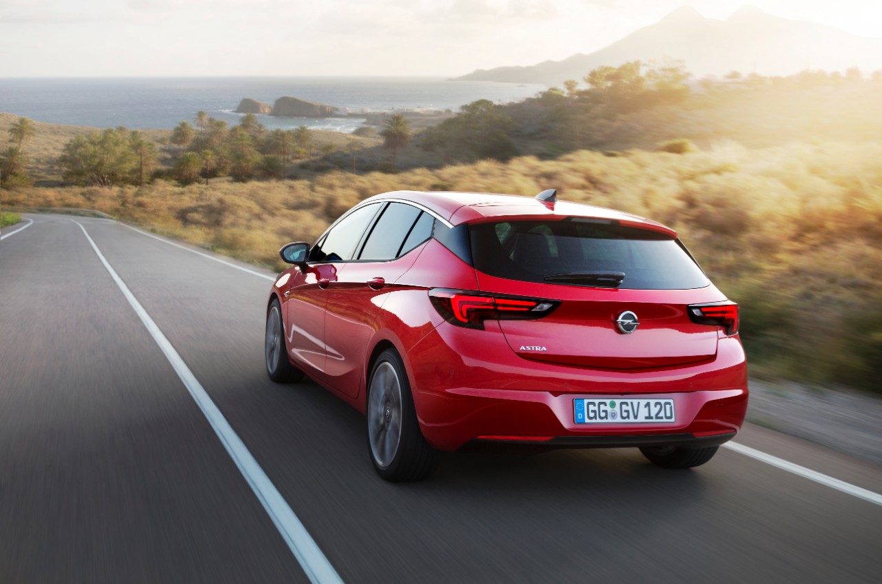 2016 Opel Astra Detayl� Resim Galerisi