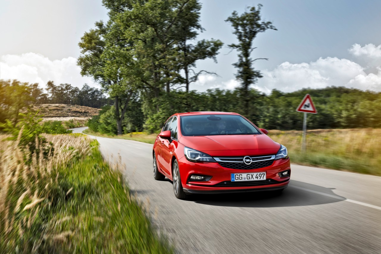 2016 Opel Astra Detayl� Resim Galerisi