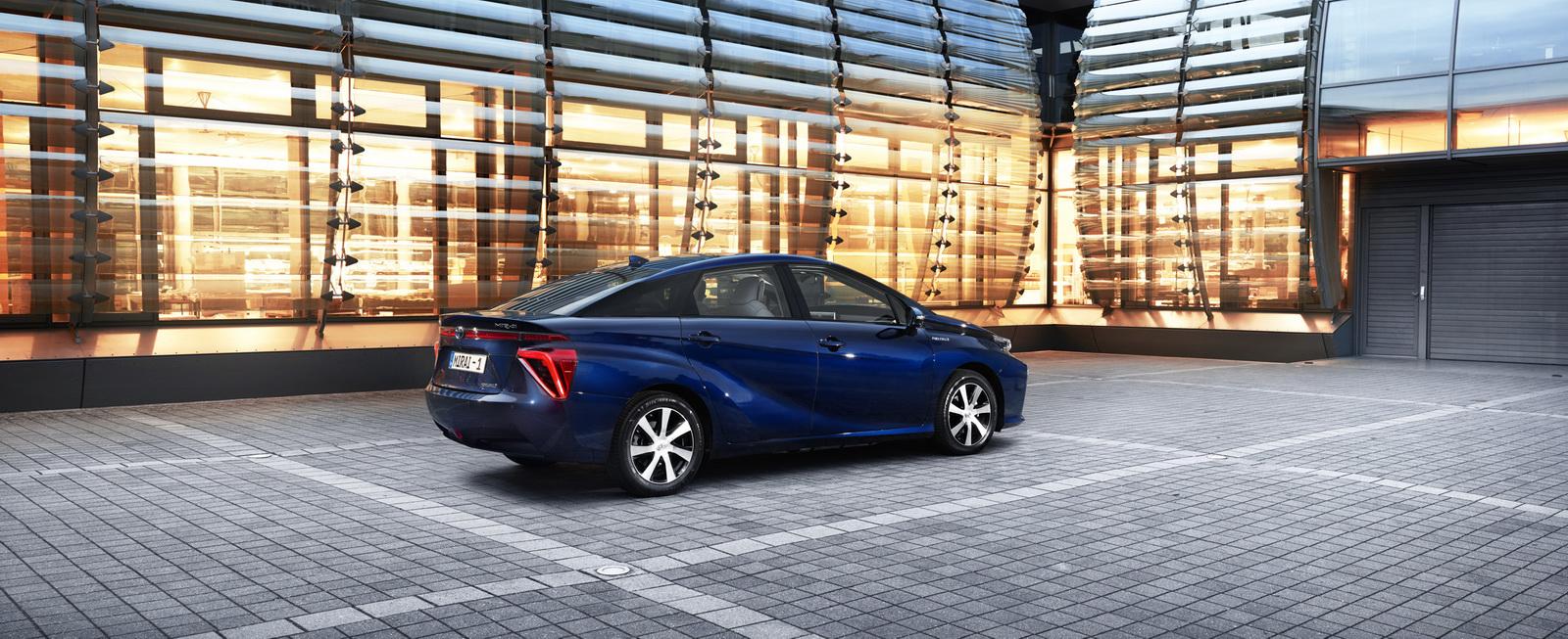 2016 Toyota Mirai Avrupa Versiyon Detayl� Resim Galerisi