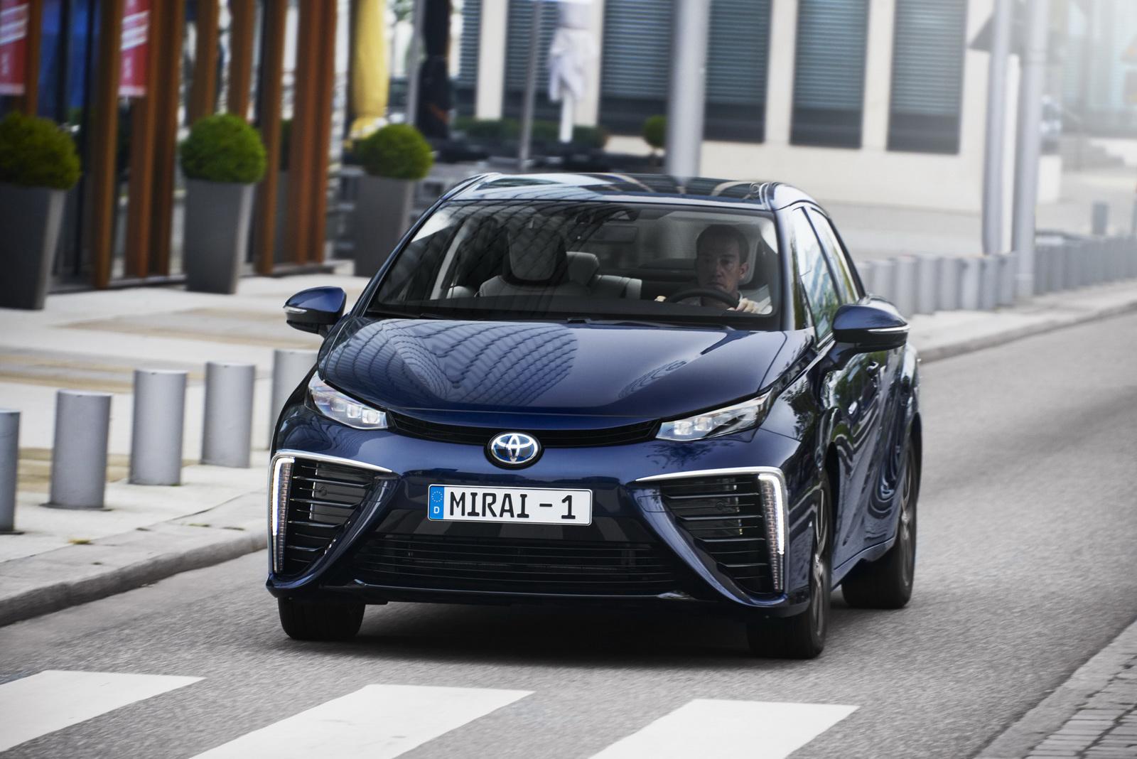 2016 Toyota Mirai Avrupa Versiyon Detayl� Resim Galerisi