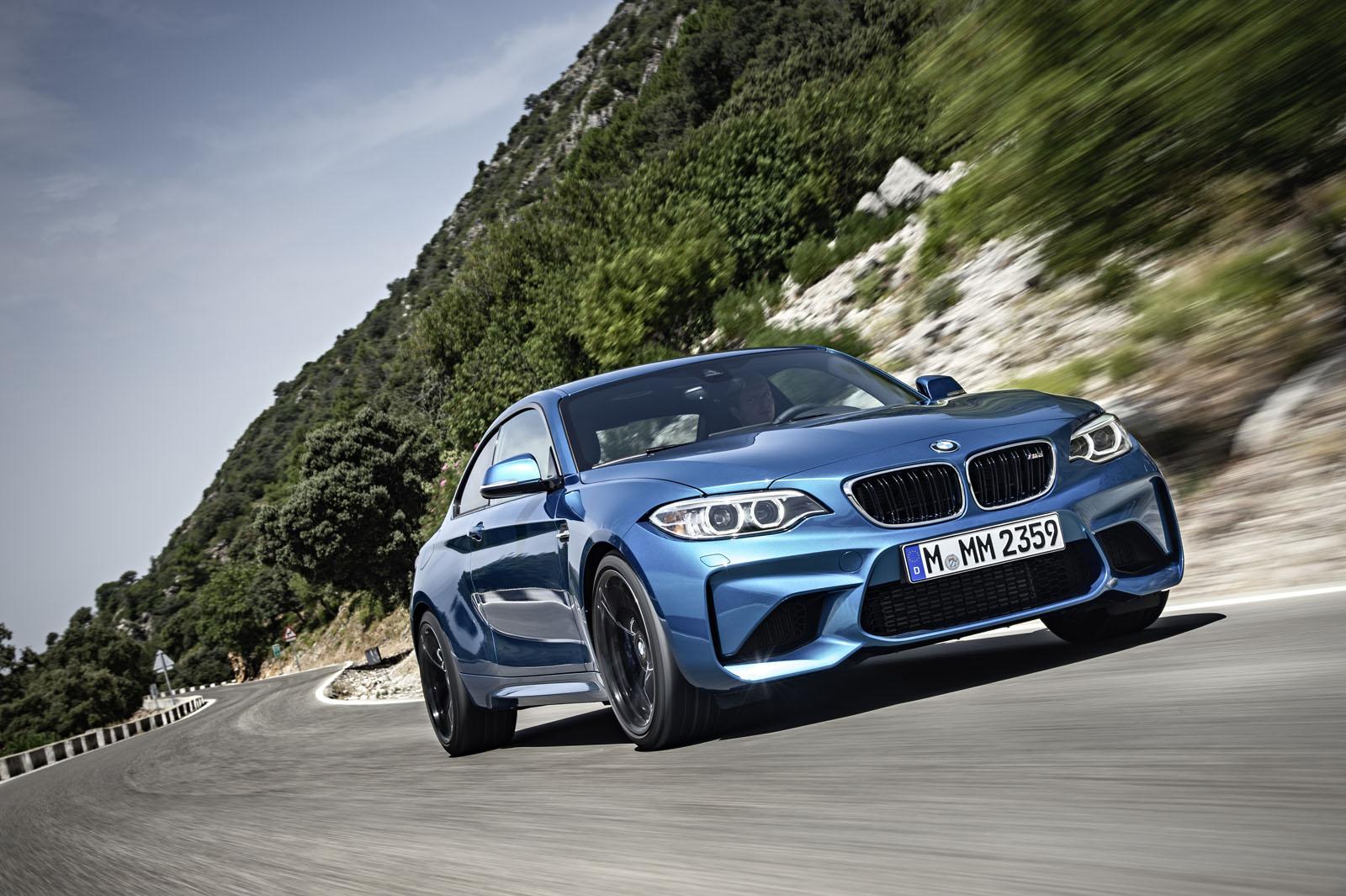 Yeni 2016 BMW M2 Coupe Resmi Galerisi