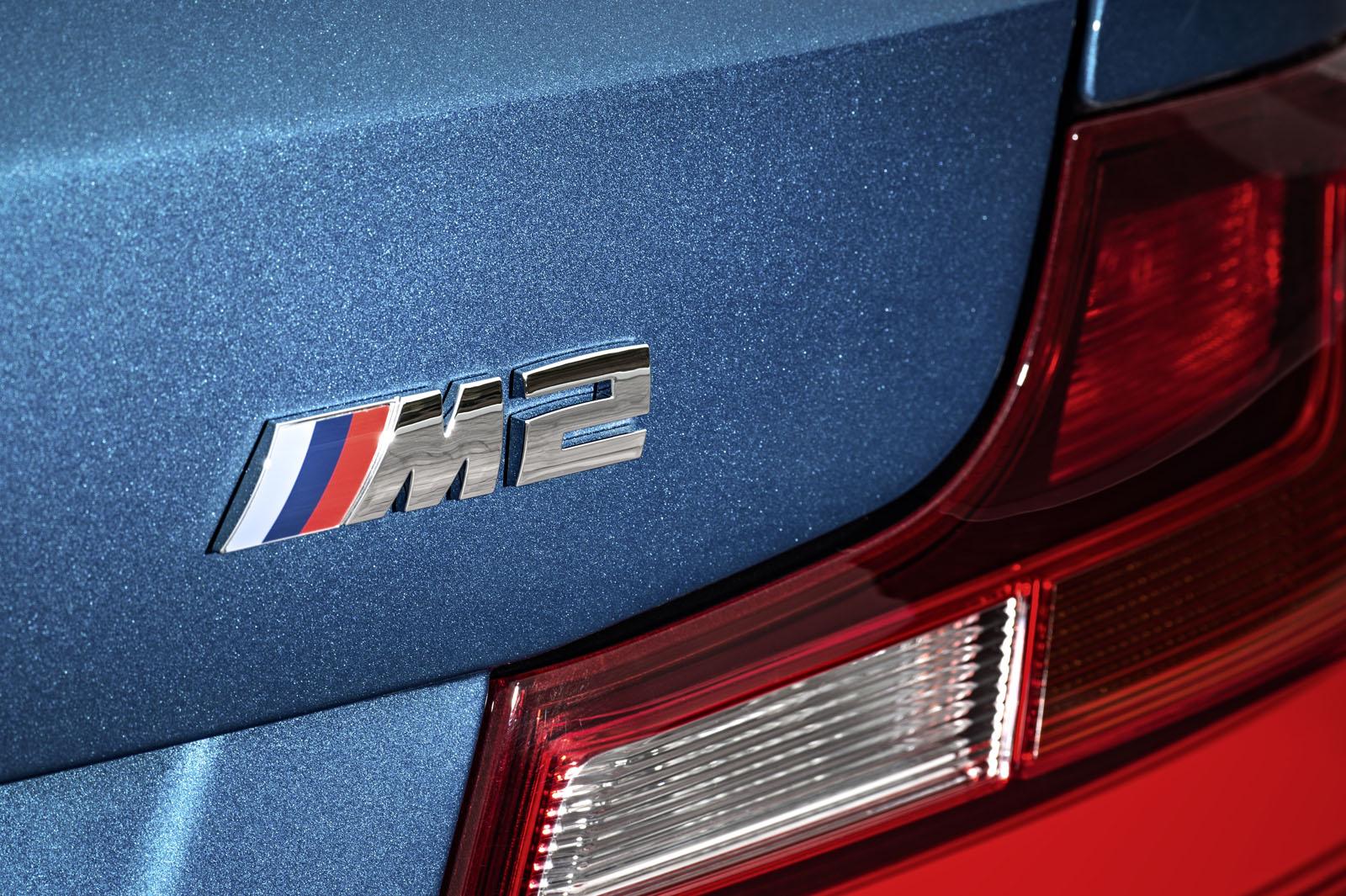 Yeni 2016 BMW M2 Coupe Resmi Galerisi