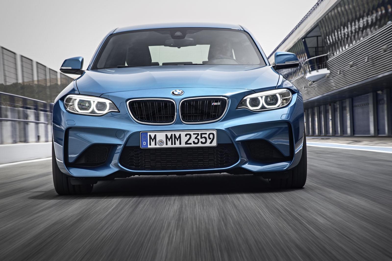 Yeni 2016 BMW M2 Coupe Resmi Galerisi