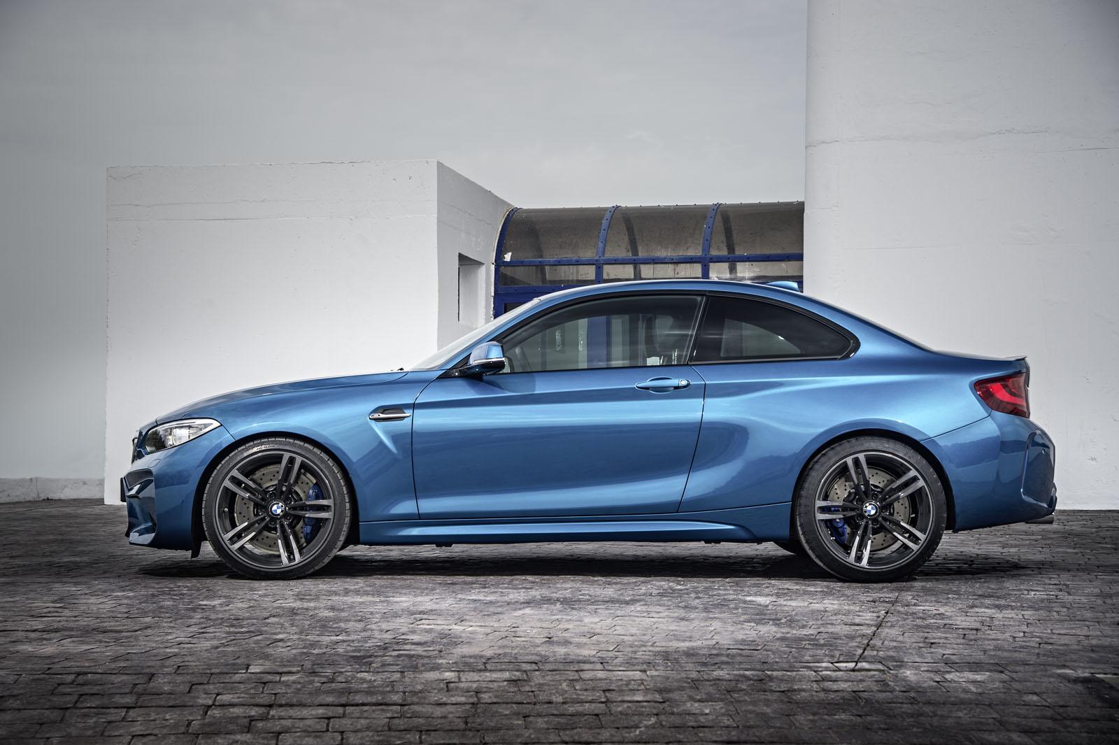 Yeni 2016 BMW M2 Coupe Resmi Galerisi