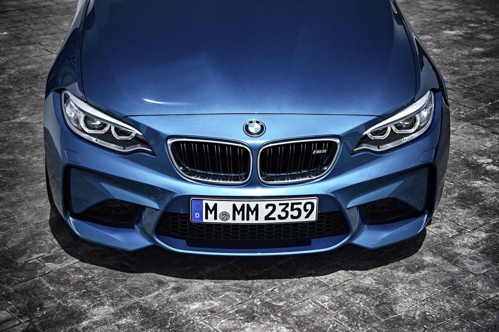 Yeni 2016 BMW M2 Coupe Resmi Galerisi