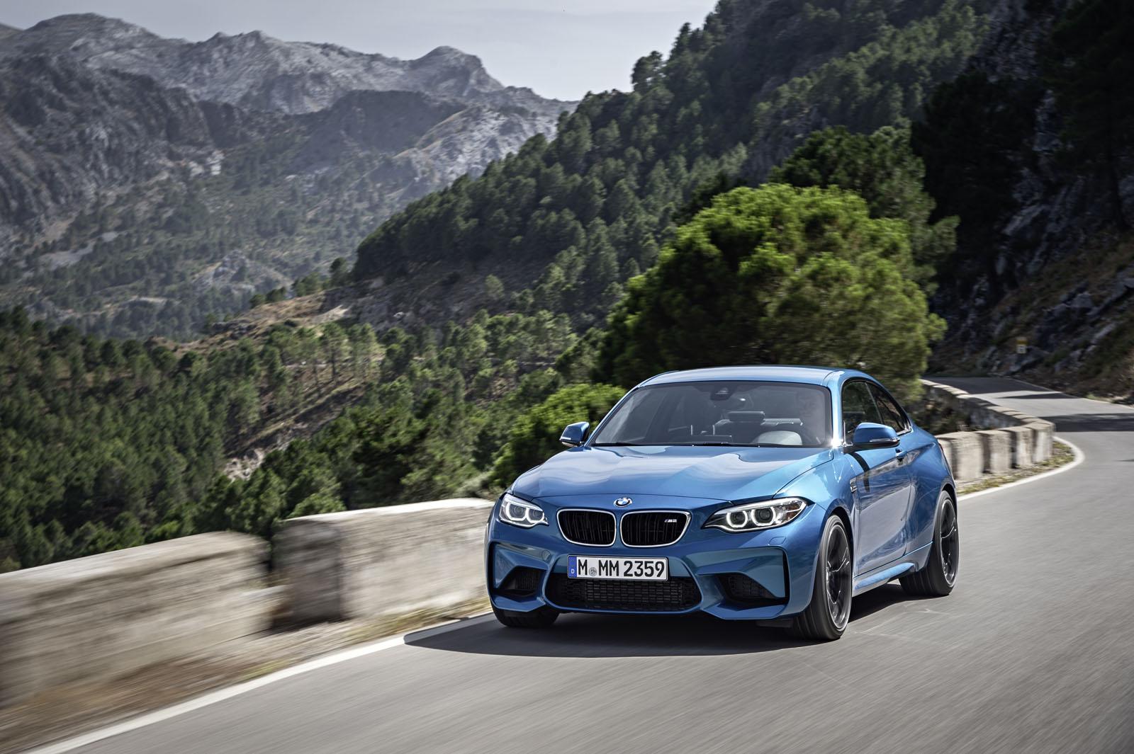 Yeni 2016 BMW M2 Coupe Resmi Galerisi