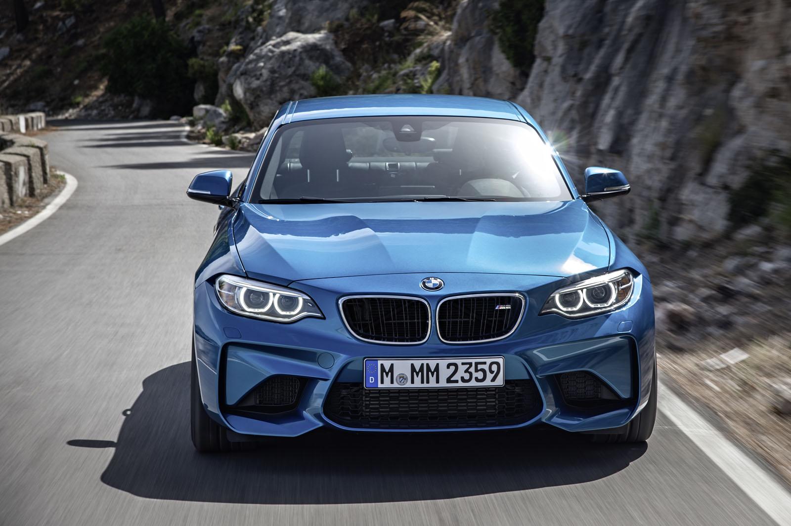 Yeni 2016 BMW M2 Coupe Resmi Galerisi