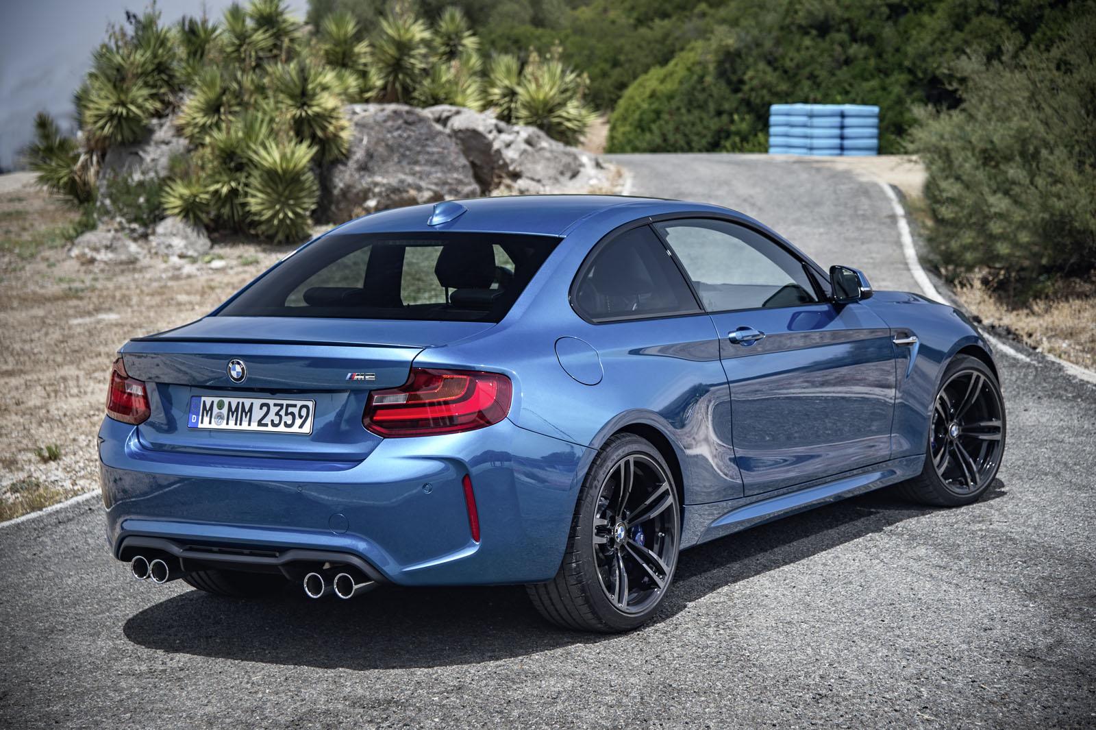 Yeni 2016 BMW M2 Coupe Resmi Galerisi
